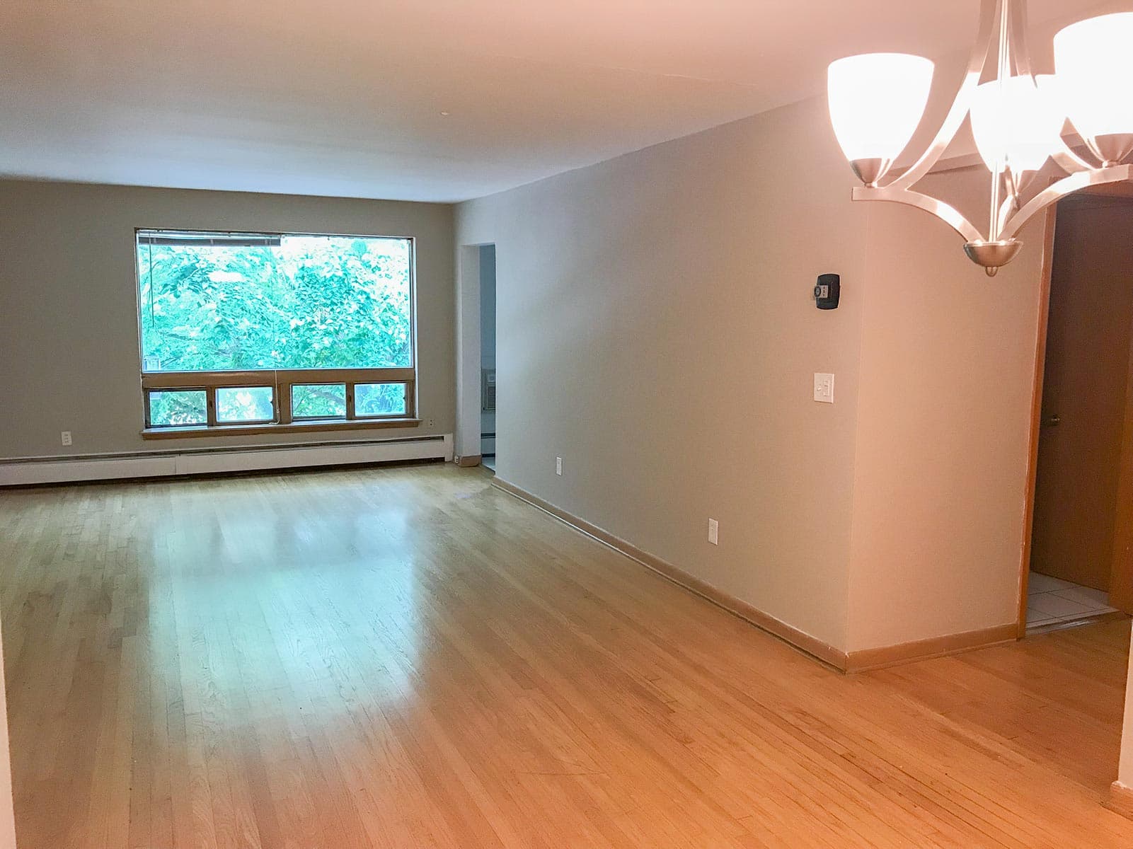 Milwaukee County apartments for rent - Property image - 909 E. Henry Clay - 1