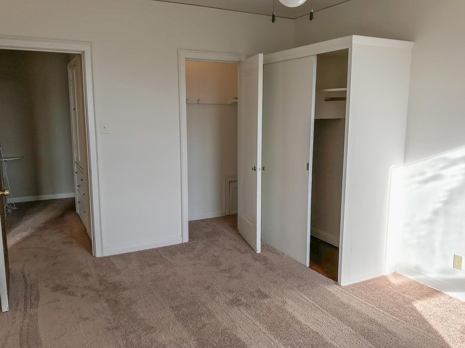 1720 E. Capitol Dr - Apartment - 5
