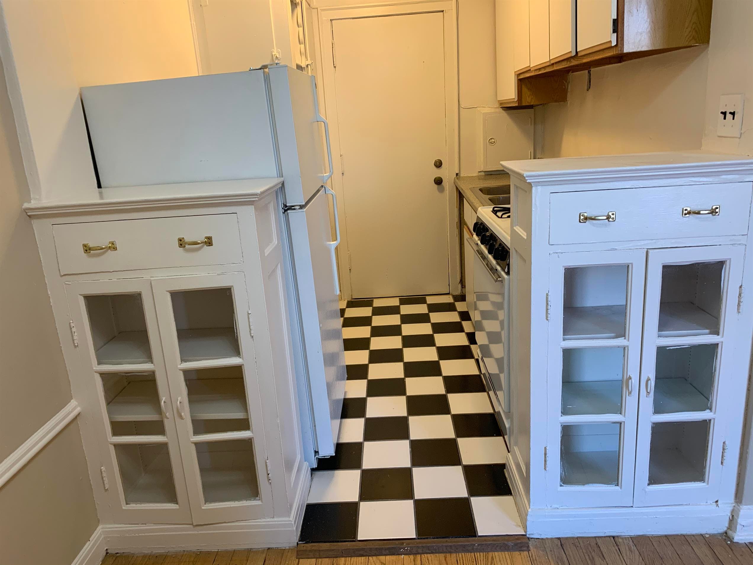 1720 E. Capitol Dr - Apartment - 2