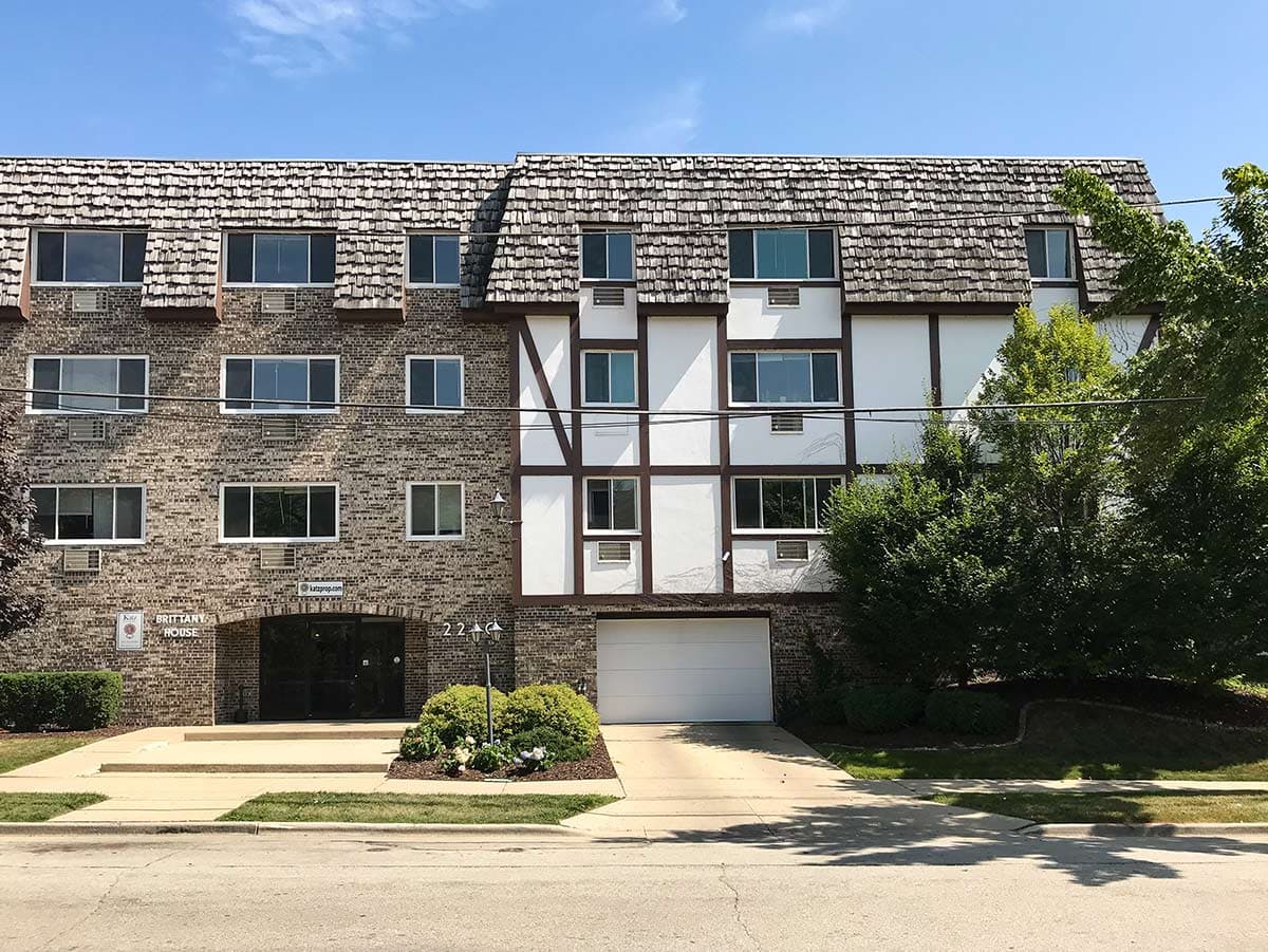 Milwaukee County apartments for rent - Property image - 2260 N. Summit - 2