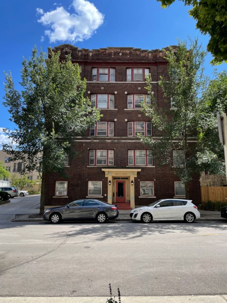 Milwaukee County apartments for rent - image - large (22).jpeg