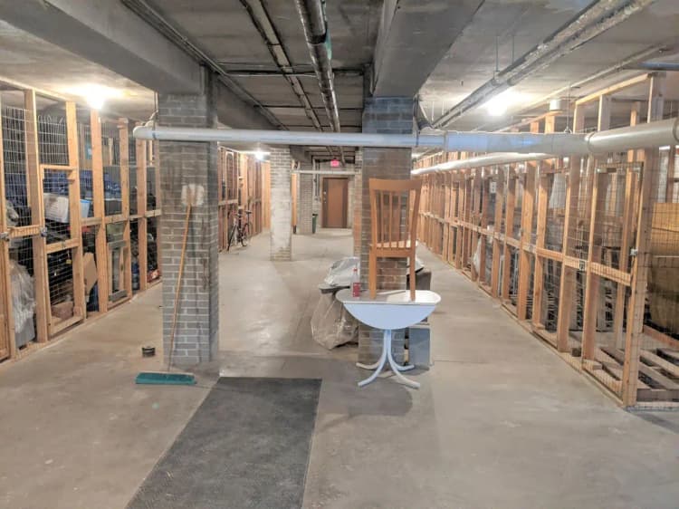 Milwaukee County apartments for rent - image - large (2).jpg