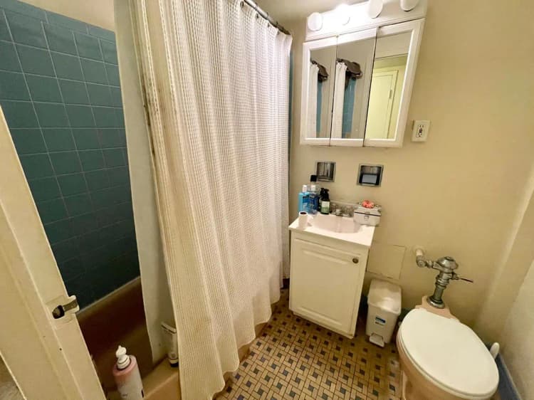 Milwaukee County apartments for rent - image - large (5).jpeg