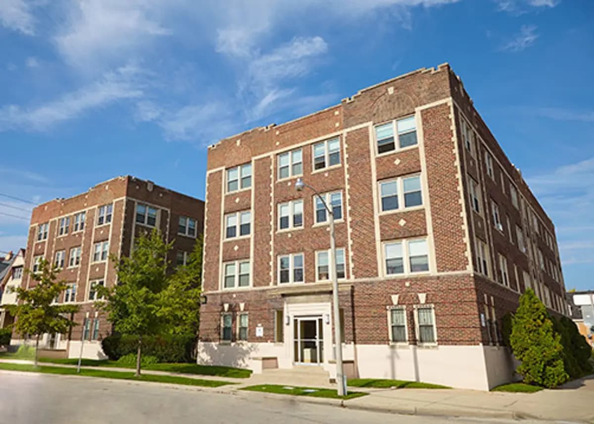Milwaukee County apartments for rent - Property image - 1622 E Irving  - 1