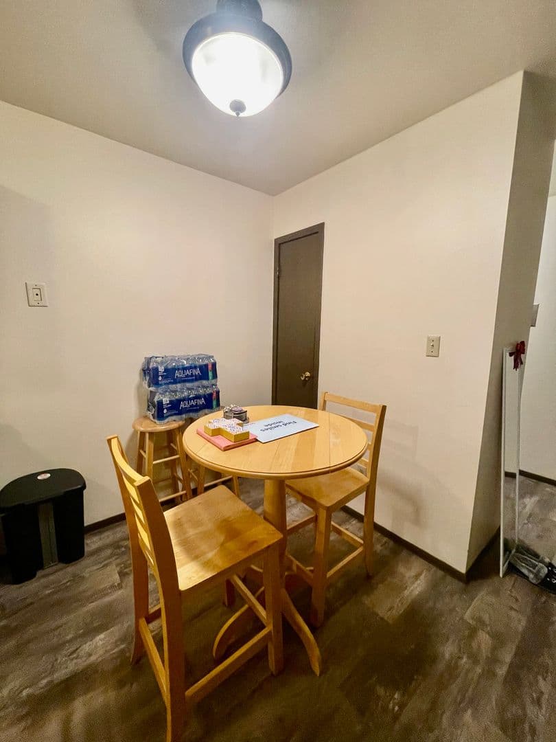 1805 S 37th St - Apartment - 3