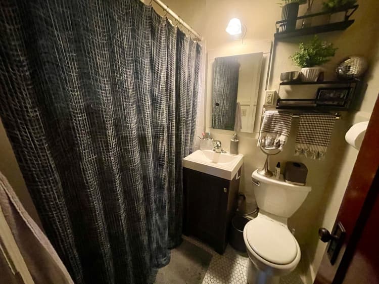 undefined apartments for rent - image - large (7).jpeg