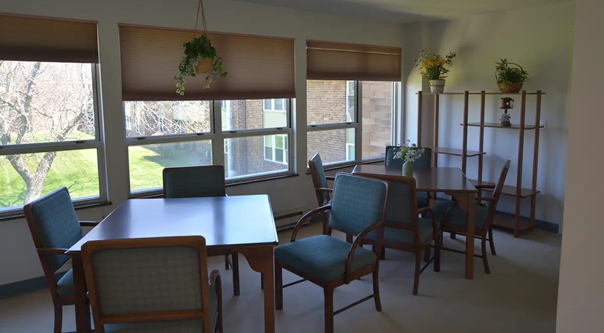 Lake Forest Apartments - Apartment - 6
