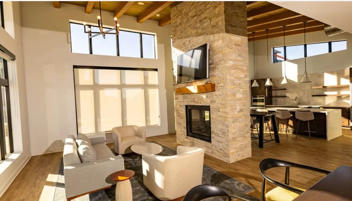 Milwaukee County apartments for rent - Property image - The Broadacre Apartments - 3