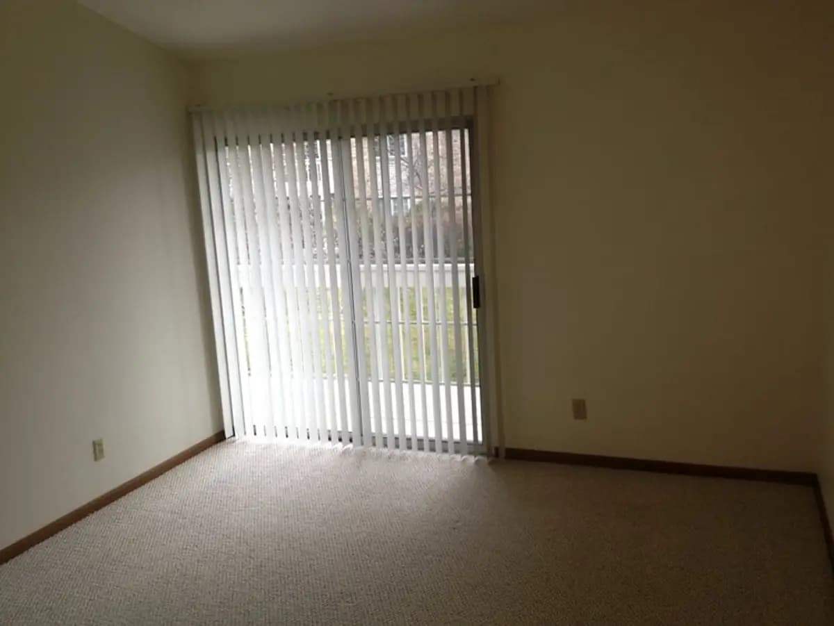 Dale Creek Apartments - Apartment - 5