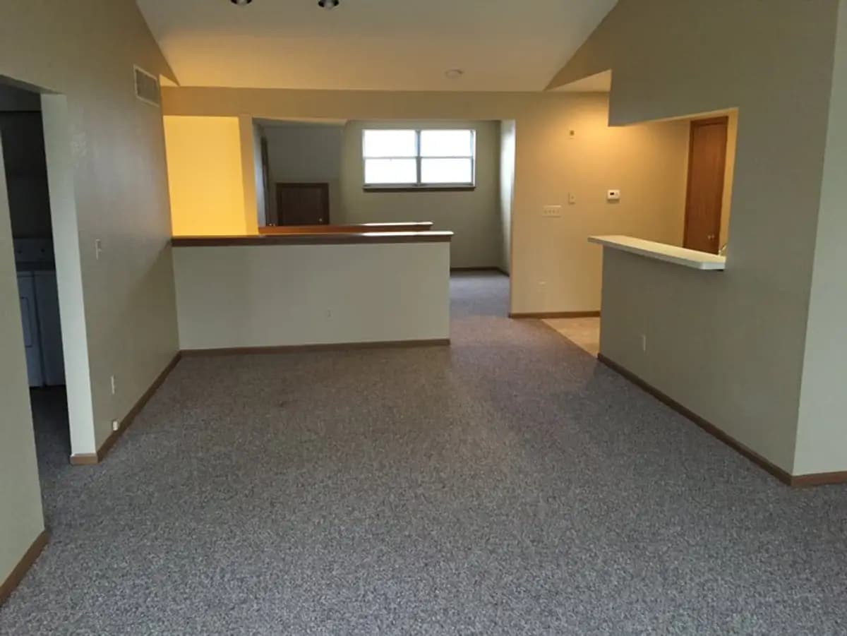 Dale Creek Apartments - Apartment - 10