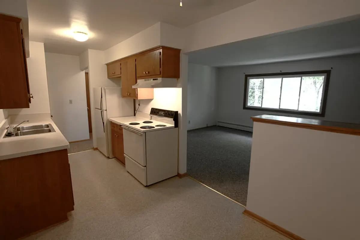 Milwaukee County apartments for rent - Property image - Overlook View - 2