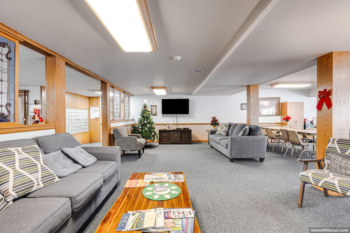 The Legacy (55+ Community) - Apartment - 11