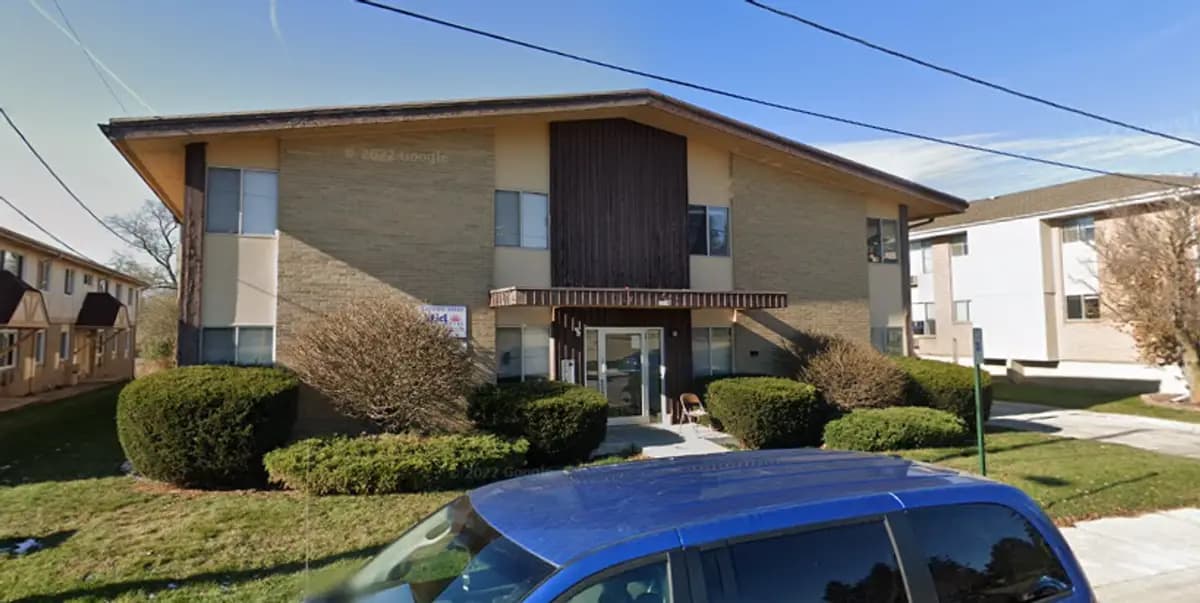 Milwaukee County apartments for rent - image - large (1).png