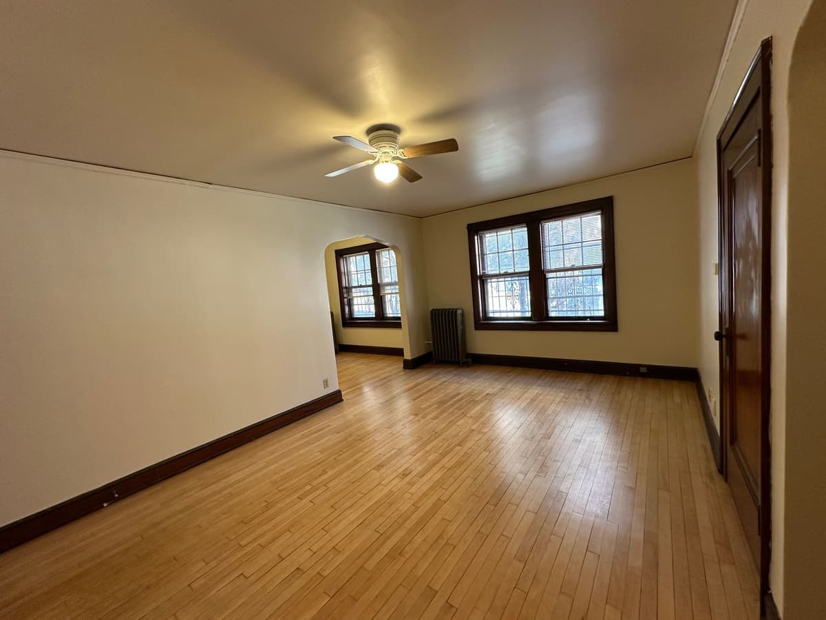 2632 N Oakland Ave - Apartment - 10
