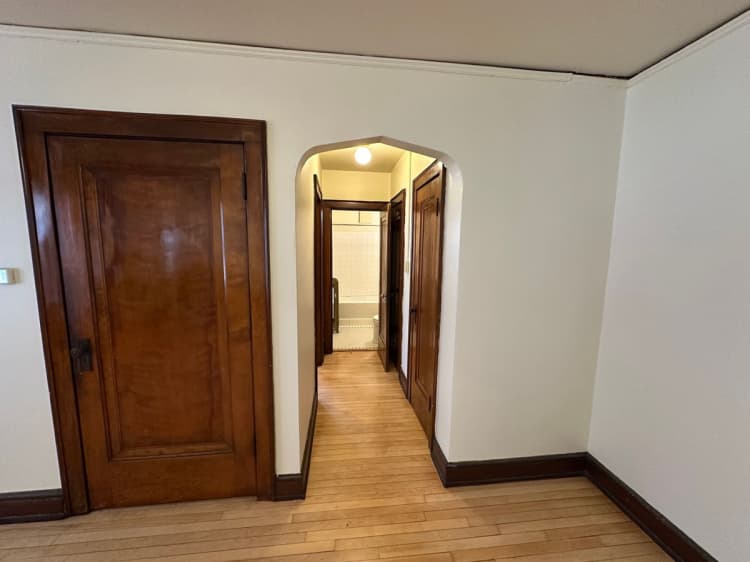 Milwaukee County apartments for rent - image - large (6).jpeg