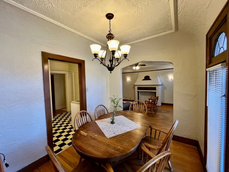 Milwaukee County apartments for rent - image - large (2).jpeg