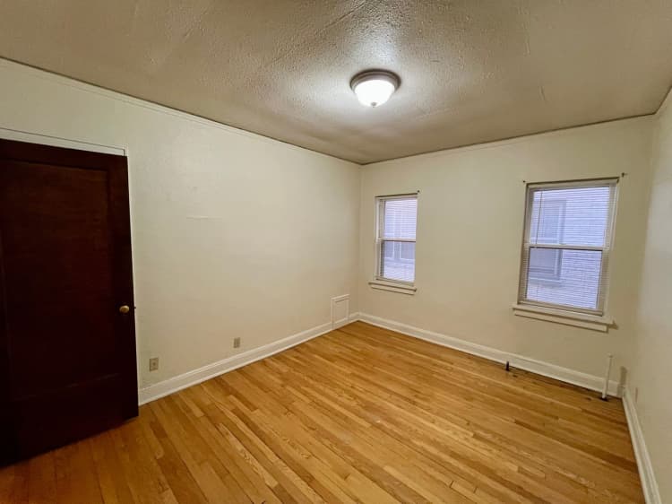 Milwaukee County apartments for rent - image - large (8).jpeg
