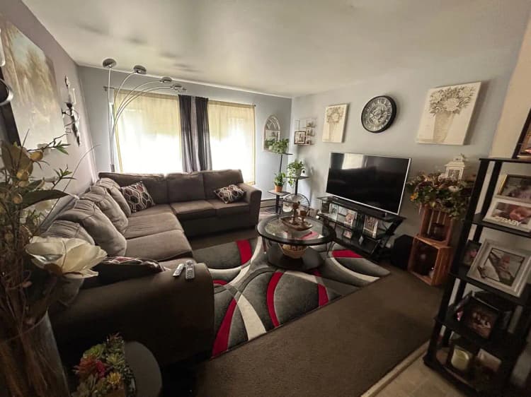 Milwaukee County apartments for rent - image - large (16).jpeg