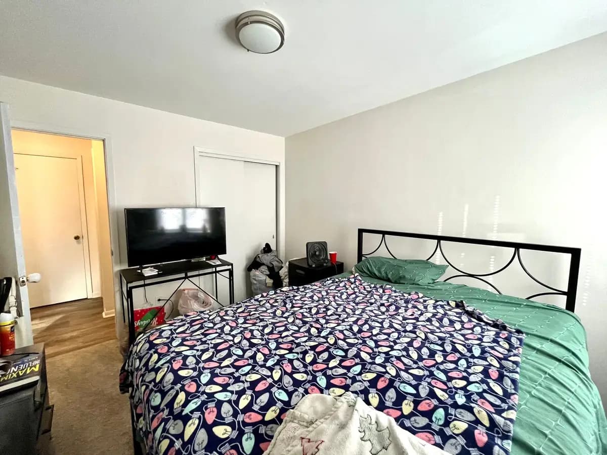2194 S 84th St - Apartment - 16