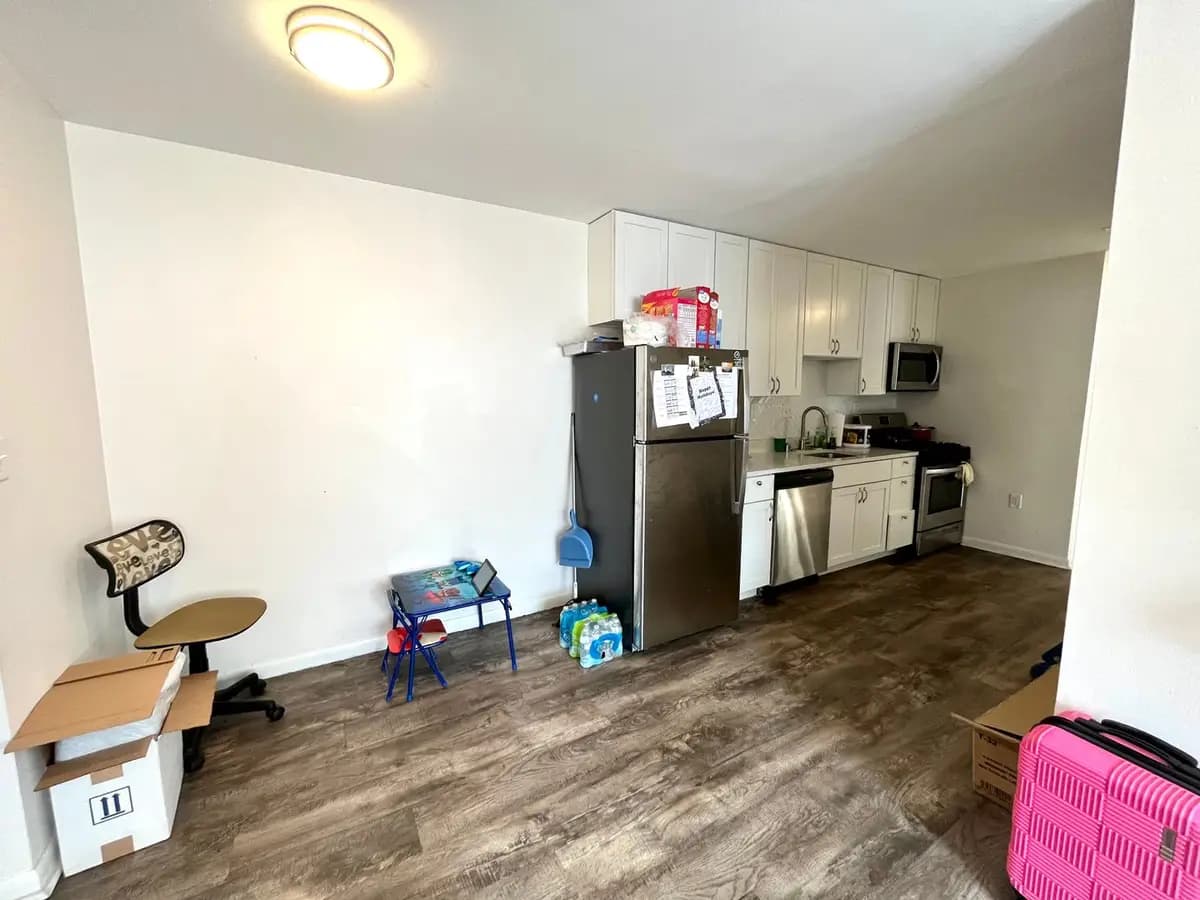 2194 S 84th St - Apartment - 4