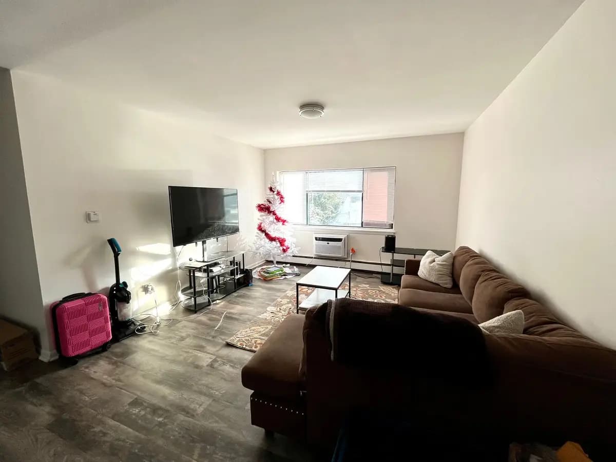 2194 S 84th St - Apartment - 15