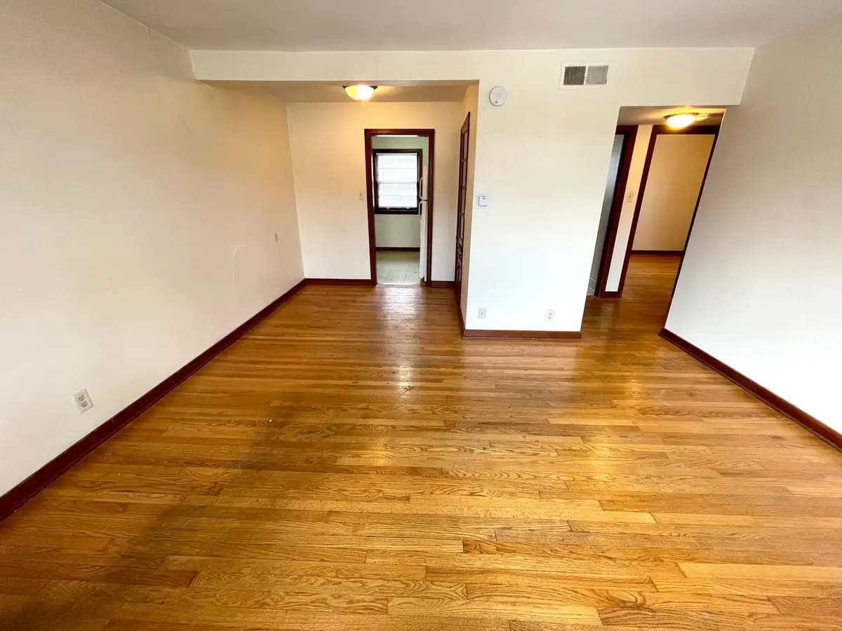 7419 W. Center St, Wauwatosa - Apartment - 11