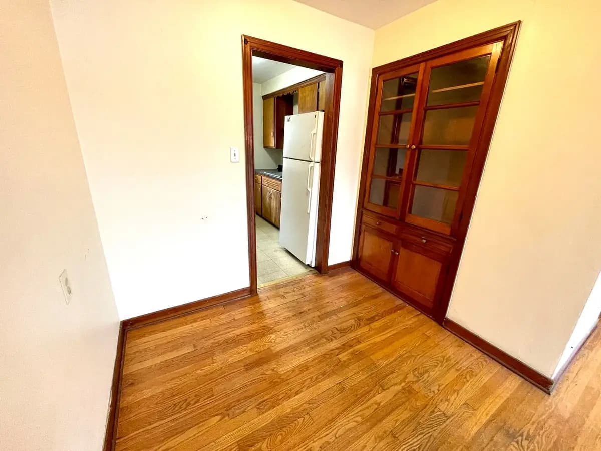 7419 W. Center St, Wauwatosa - Apartment - 12