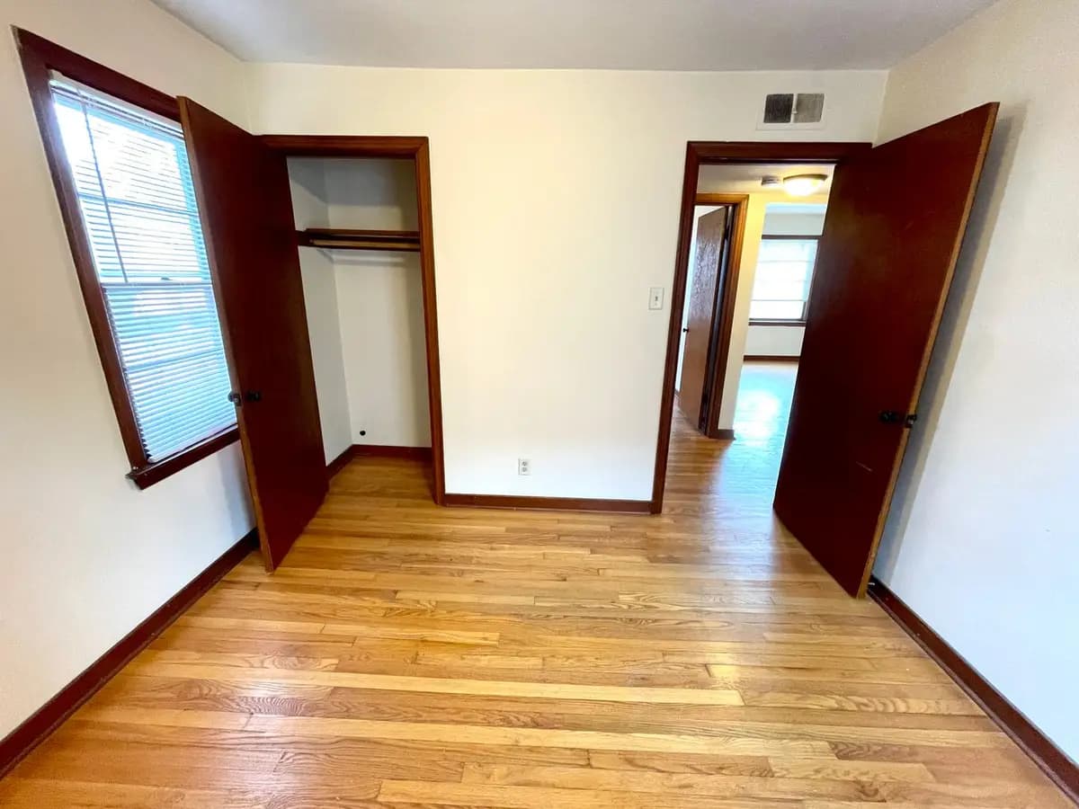 7419 W. Center St, Wauwatosa - Apartment - 5