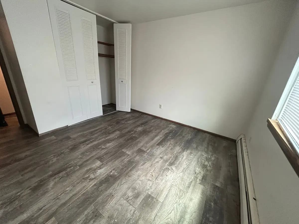 4246 S 60th - Apartment - 21