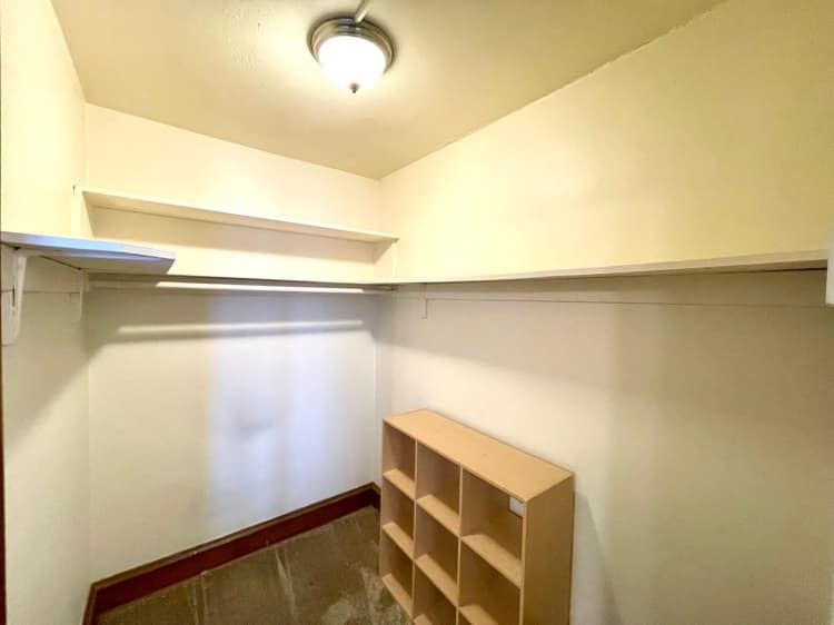 Milwaukee County apartments for rent - image - large (11).jpeg