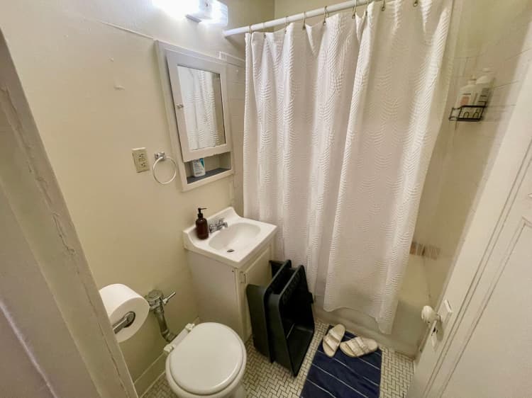Milwaukee County apartments for rent - image - large (9).jpeg