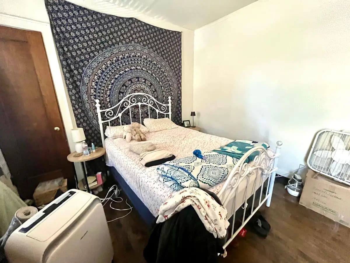 1800 E Kenmore Pl. - Apartment - 16