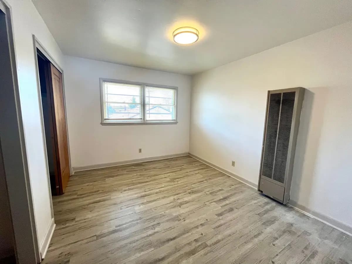 Milwaukee County apartments for rent - Property image - 3723 W Lapham - 3
