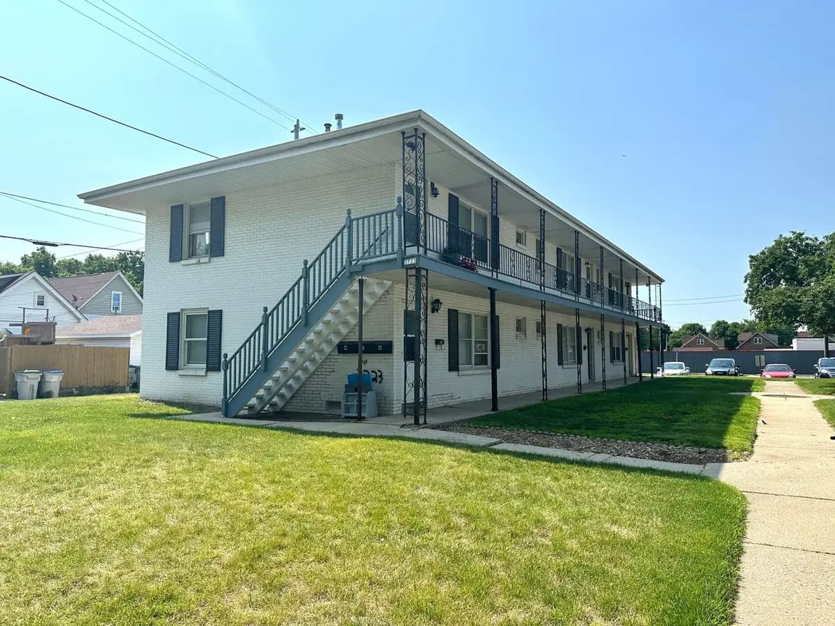 Milwaukee County apartments for rent - Property image - 3723 W Lapham - 1