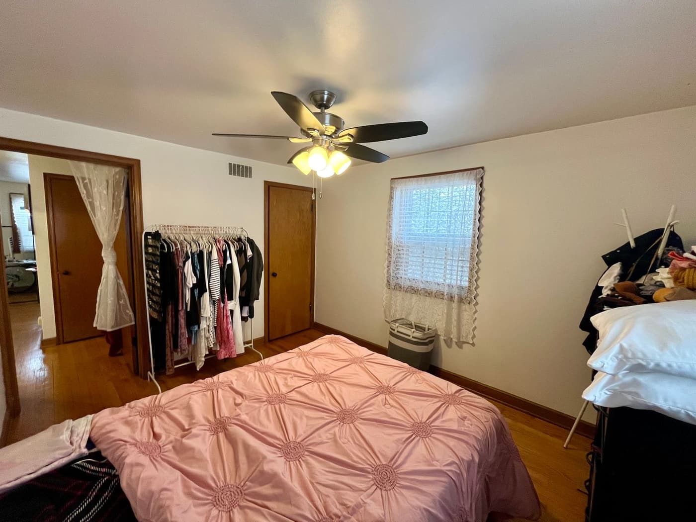 4320 N Wilson Dr - Apartment - 8