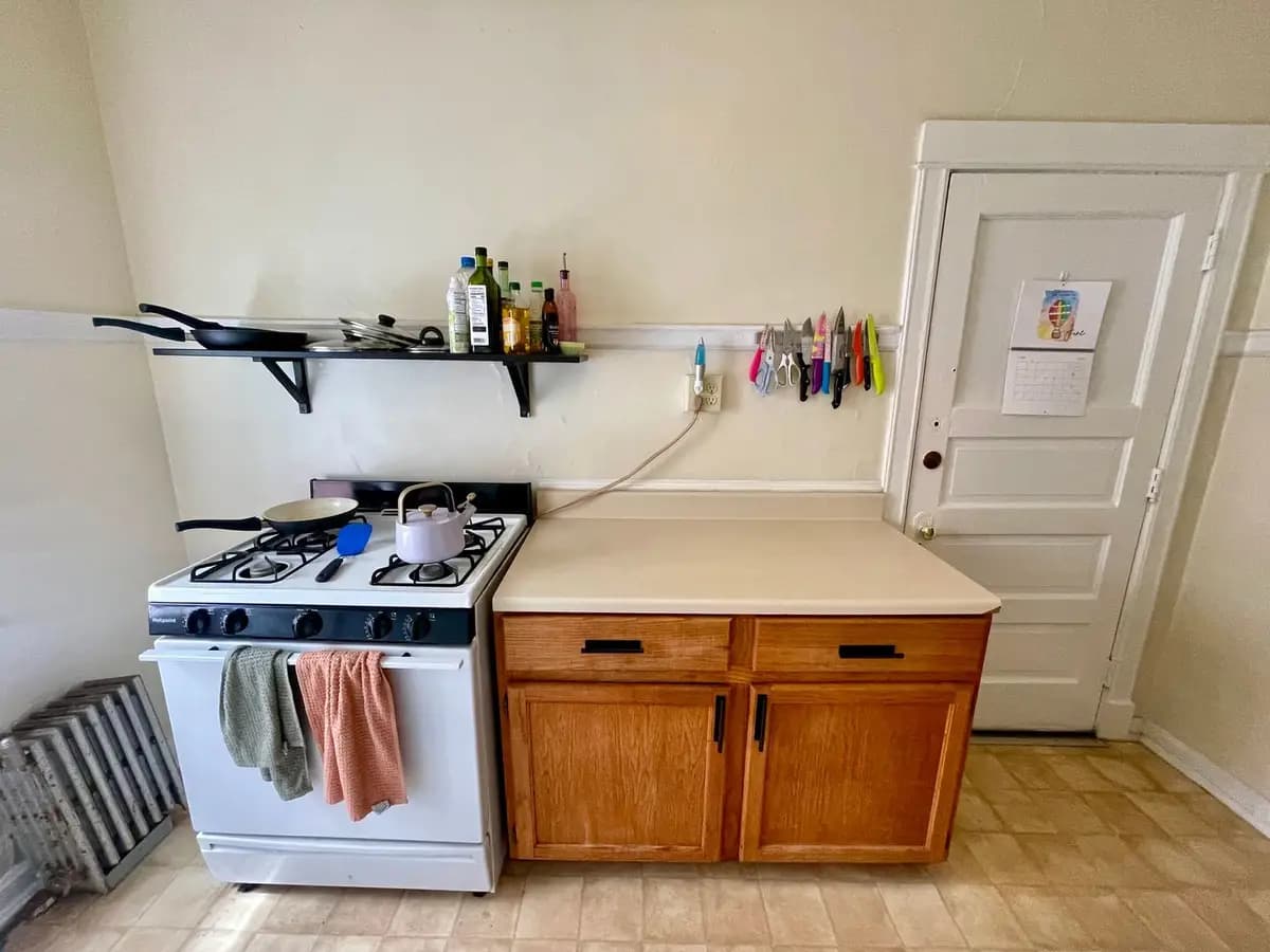 2513 N. Stowell Ave. - Apartment - 9