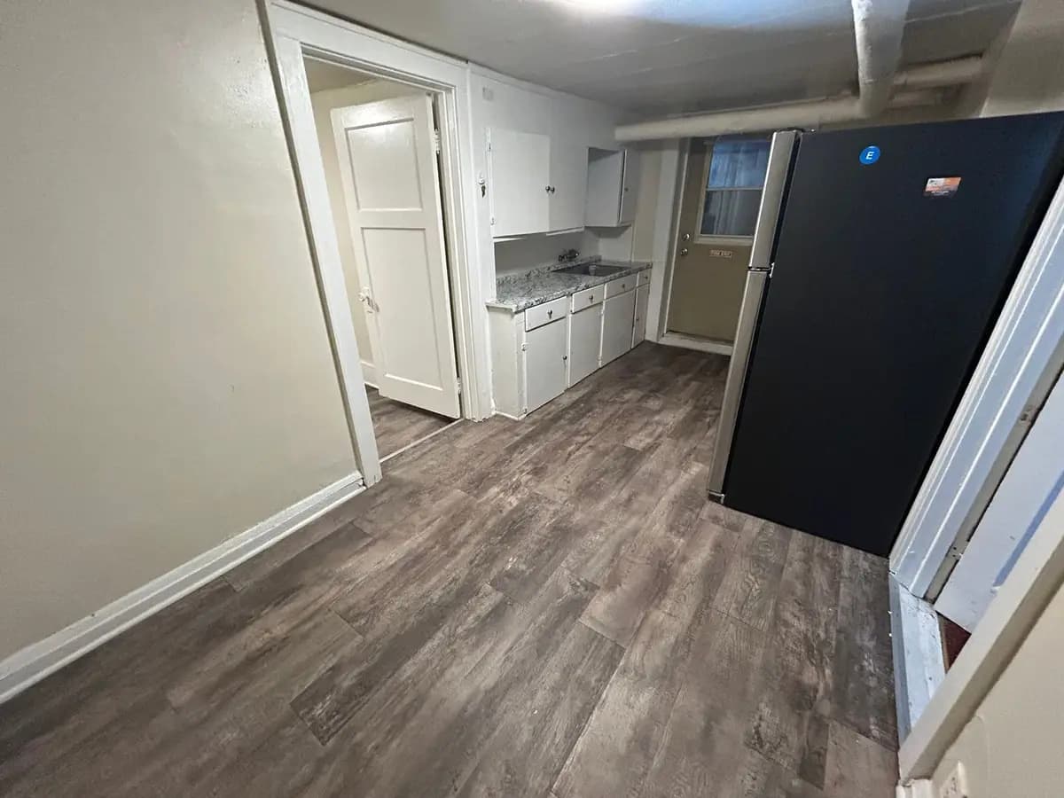 1705 S. 84th St. - Apartment - 7