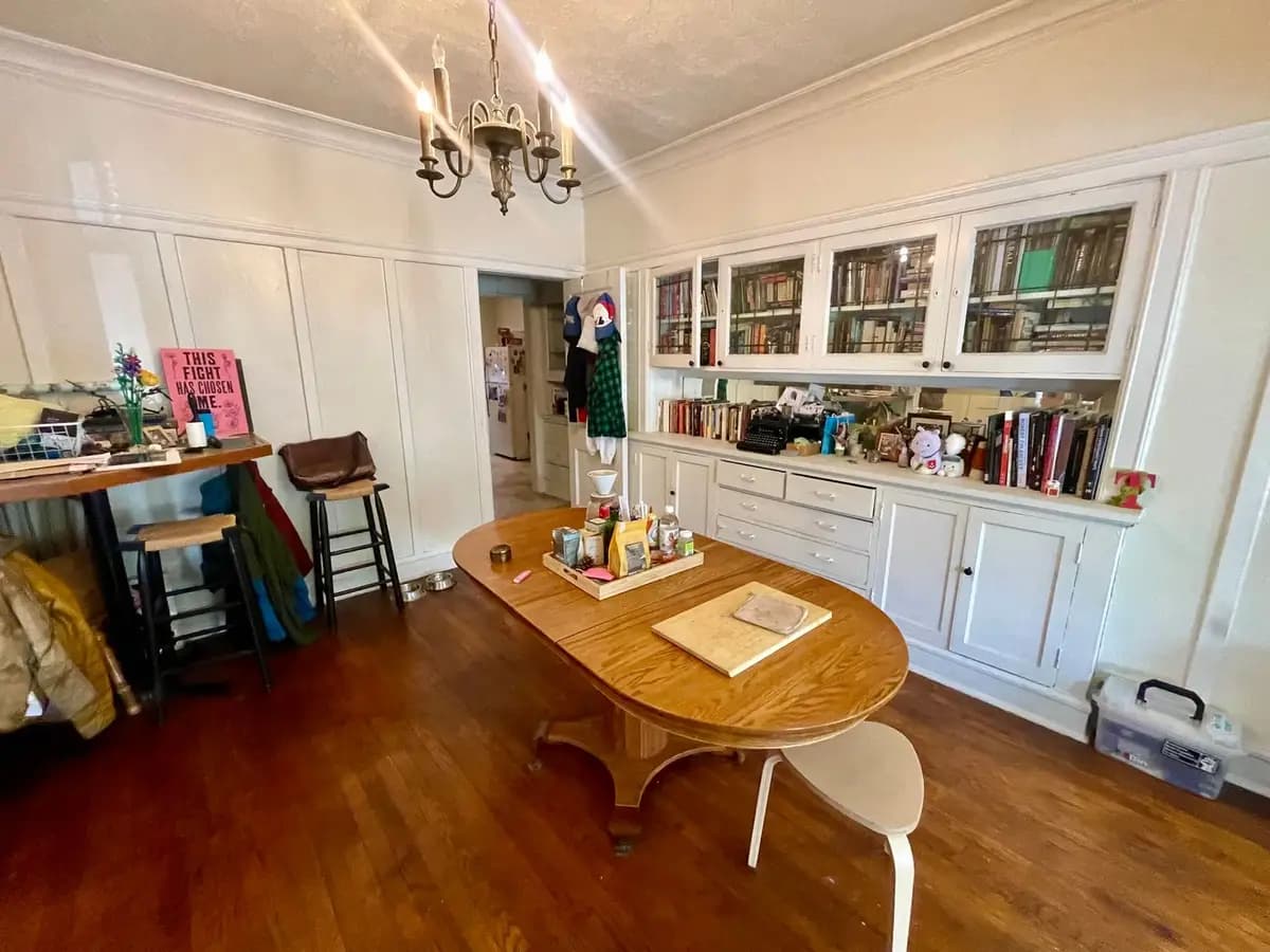 2422 E. Bradford Ave - Apartment - 20