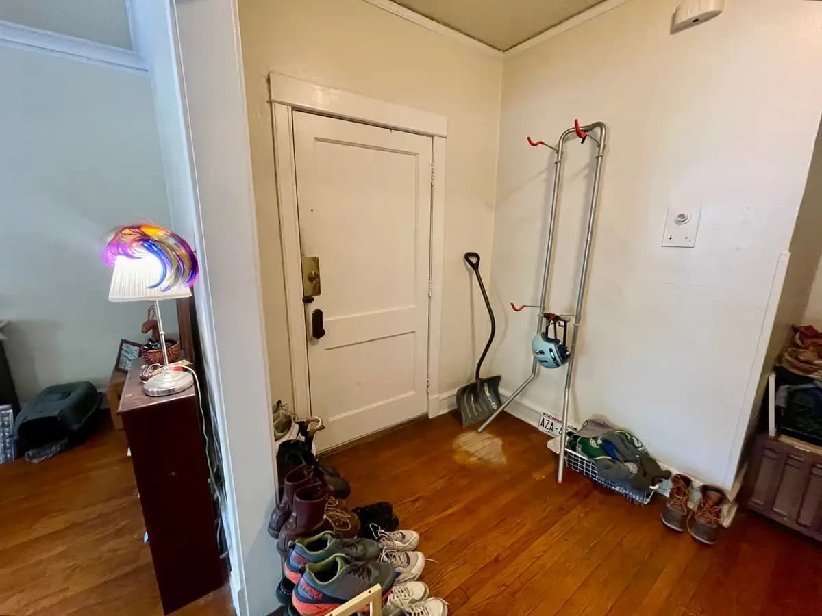 2422 E. Bradford Ave - Apartment - 22