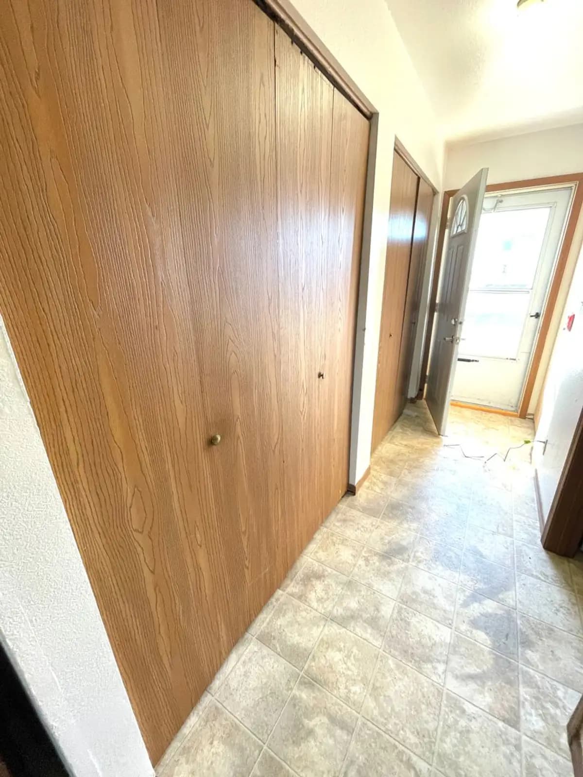 2101 S. 75th St. - Apartment - 8