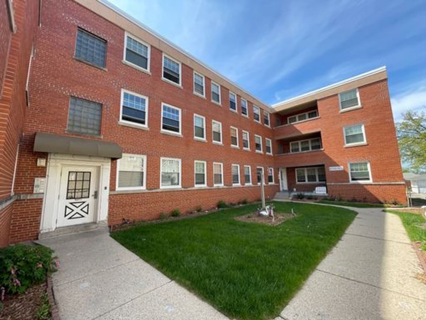 Milwaukee County apartments for rent - Property image - 7726 W Becher St - 2