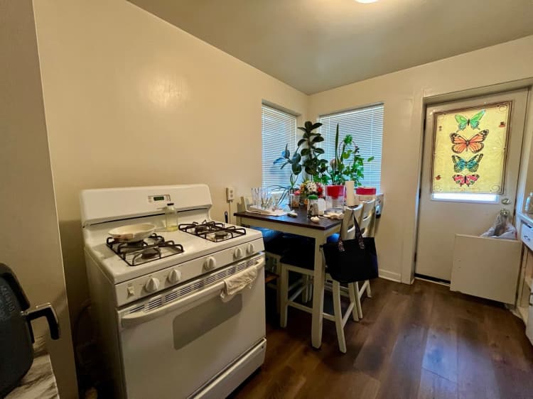Milwaukee County apartments for rent - image - large (3).jpeg
