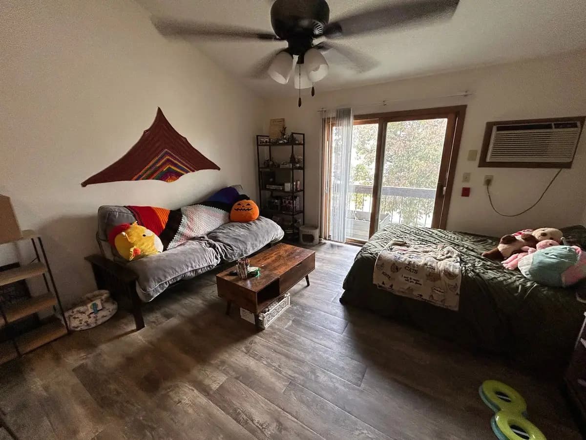 Milwaukee County apartments for rent - image - large (5).jpeg