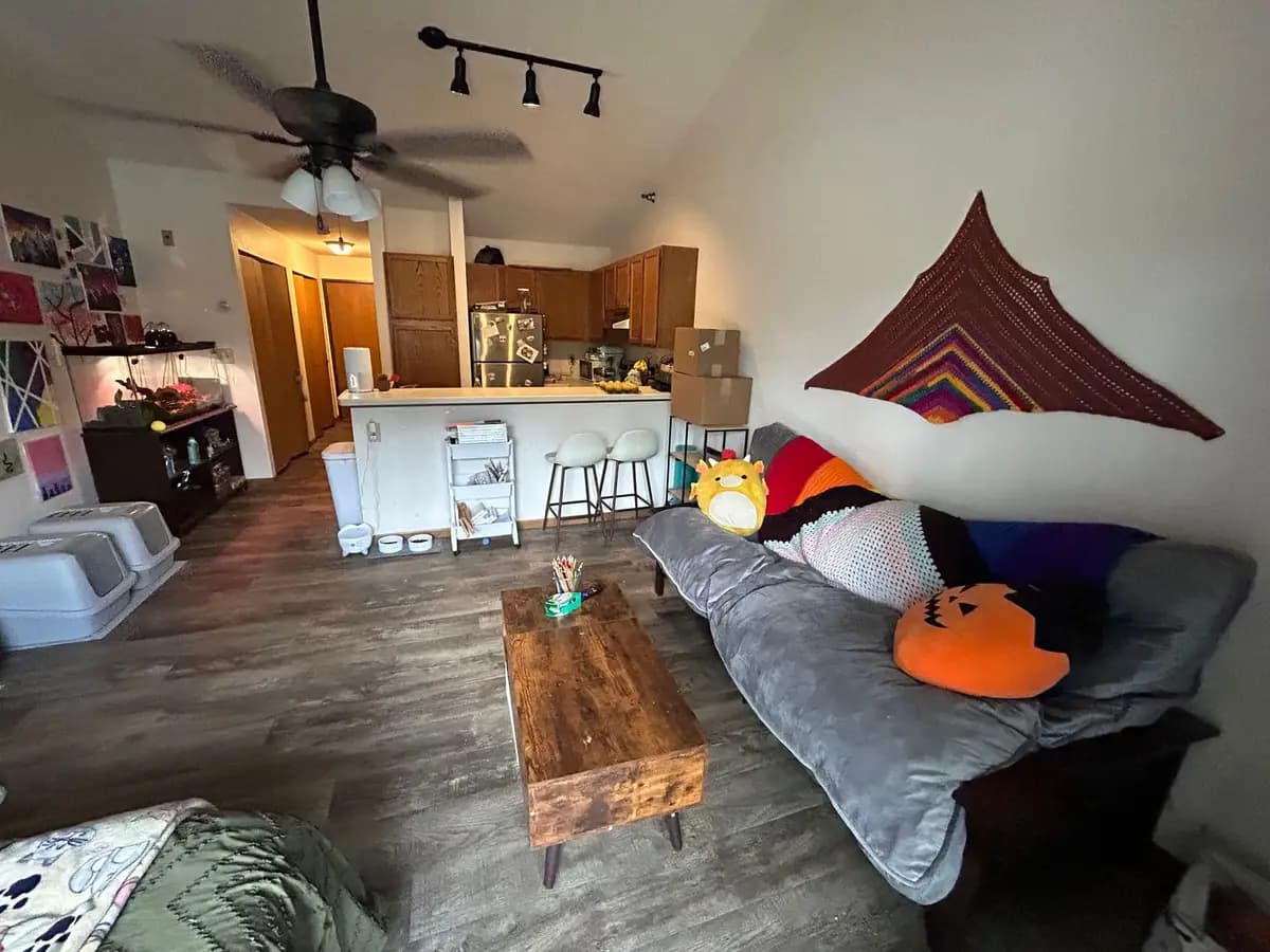 2101 S. 75th St - Apartment - 9