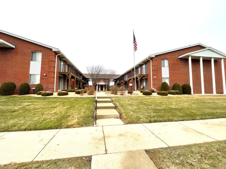 Milwaukee County apartments for rent - image - large (10).jpeg