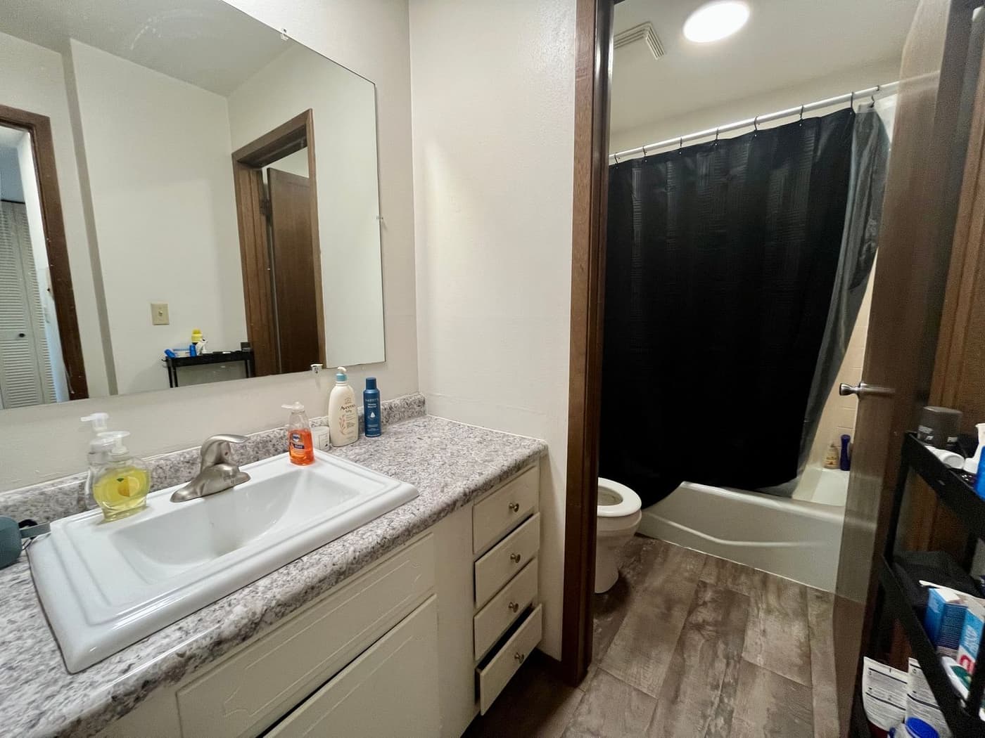 10610 W Oklahoma Ave - Apartment - 11