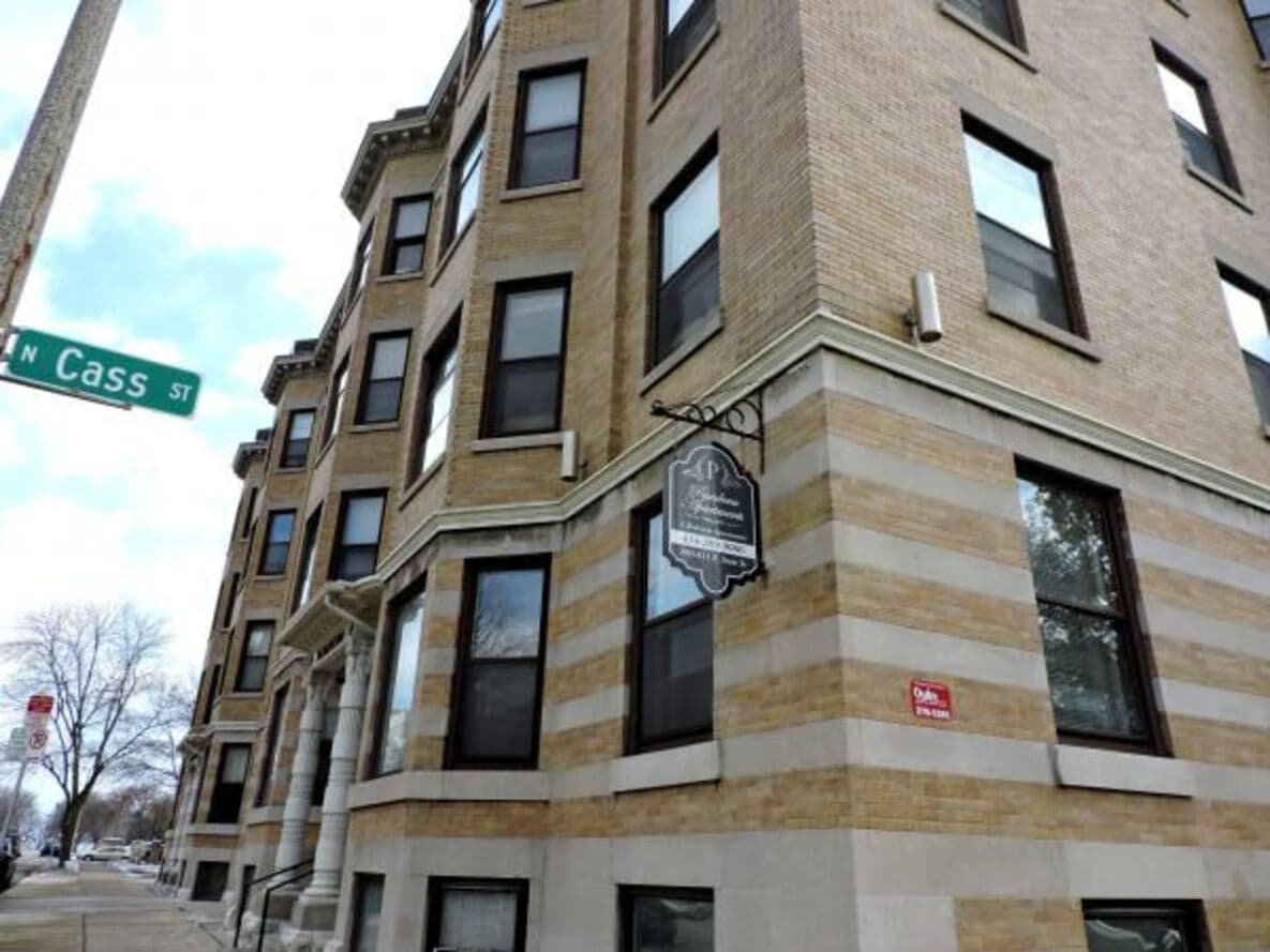 Pasadena Apartments - Apartment - 3