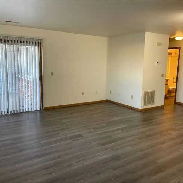 Milwaukee County apartments for rent - Property image - West Milwaukee Apartments - 3