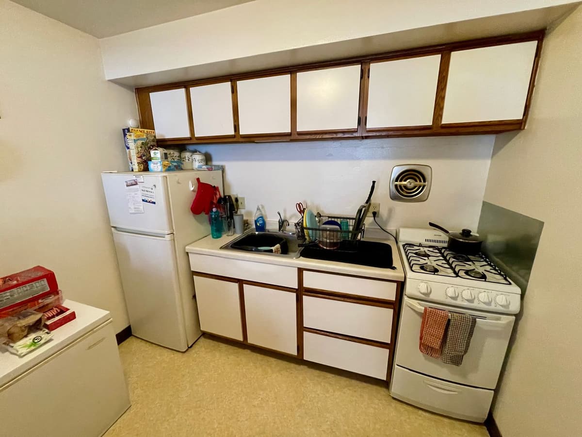 Milwaukee County apartments for rent - image - large (3).jpeg