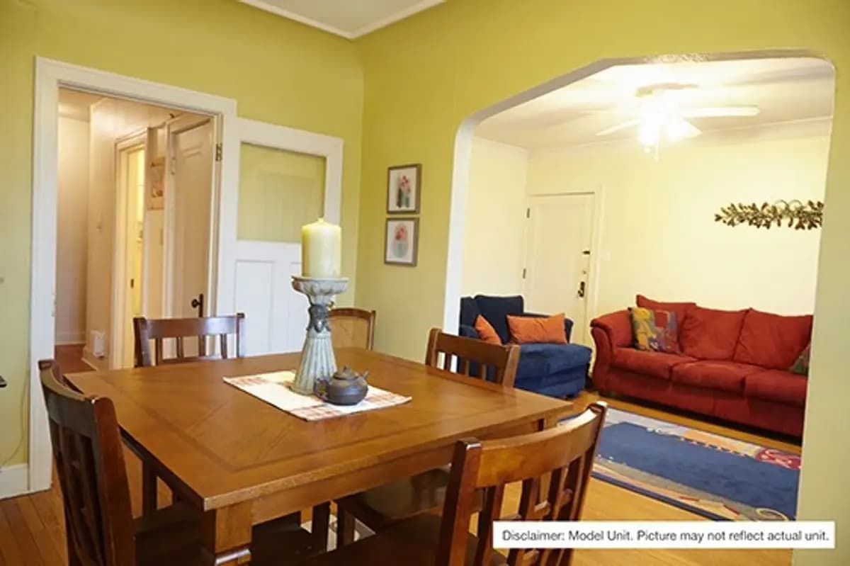 2556 N. Murray - Apartment - 16